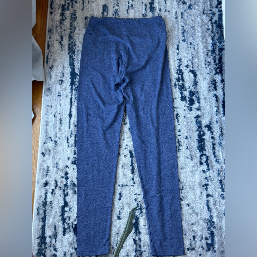 LULAROE LEGGINGS - Picture 3 of 4